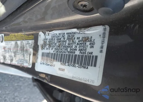 2004 Toyota Camry Le z USA, uszkodzony, nr VIN 4T1BE32K24U789868